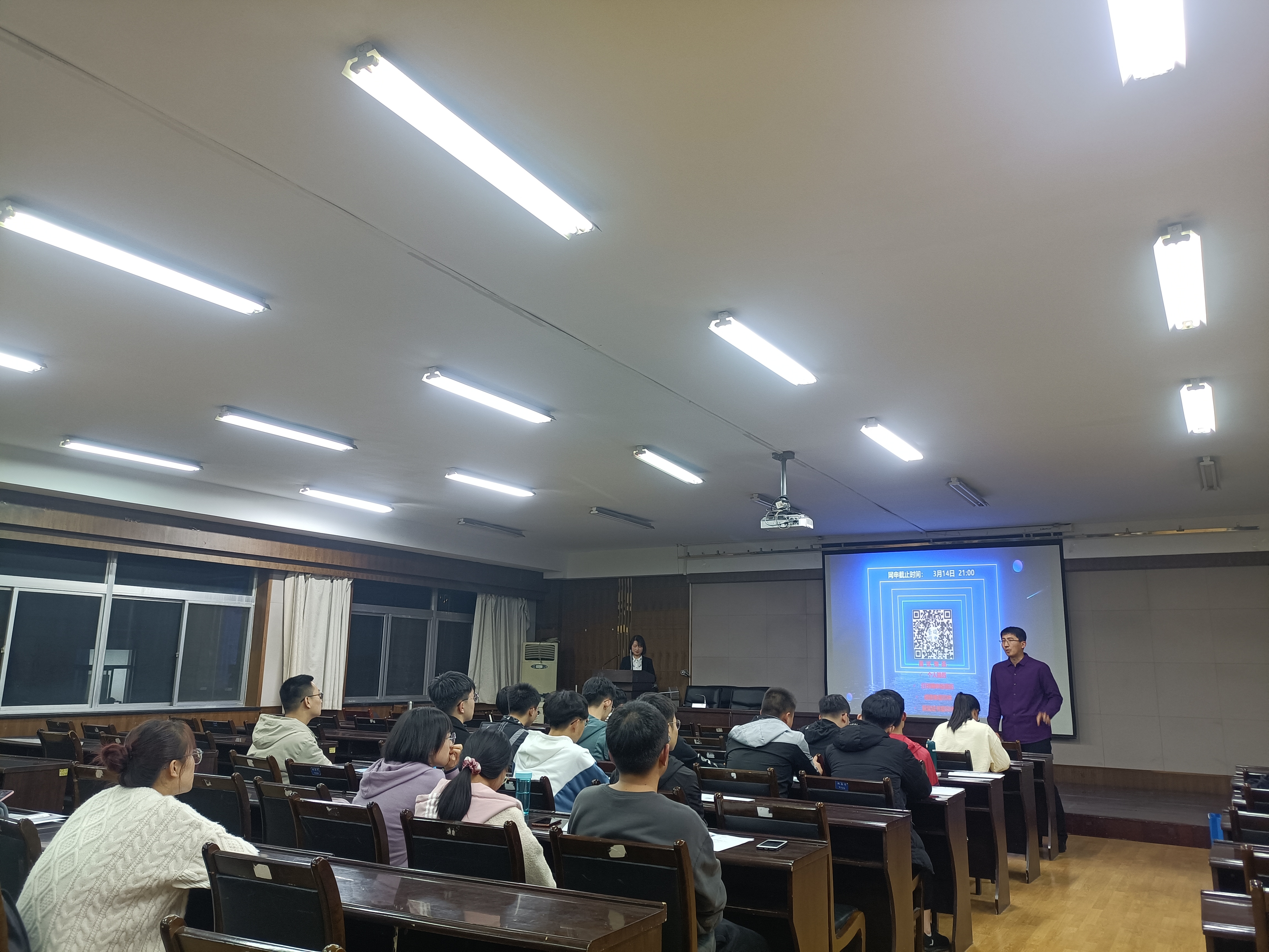 756d05a71a4a4f8caf965bb079be440e.jpg 756d05a71a4a4f8caf965bb079be440e.jpg