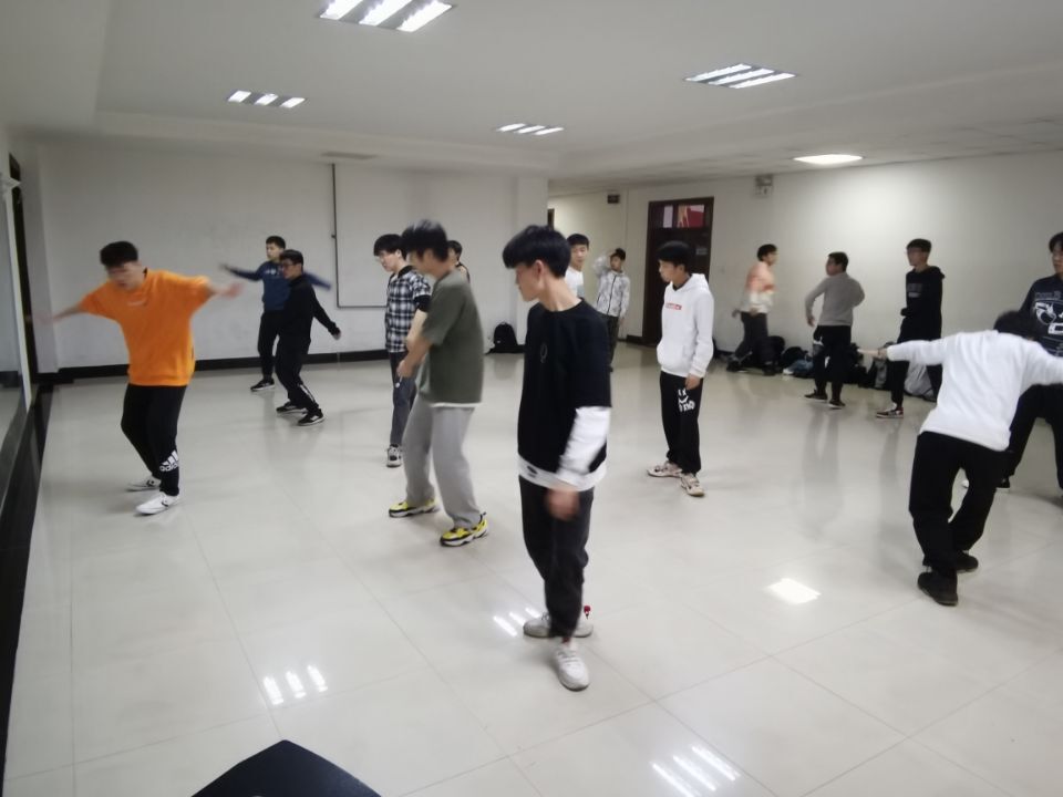 f1ba60e3f32d42a884a4cee54a08b451.jpg f1ba60e3f32d42a884a4cee54a08b451.jpg