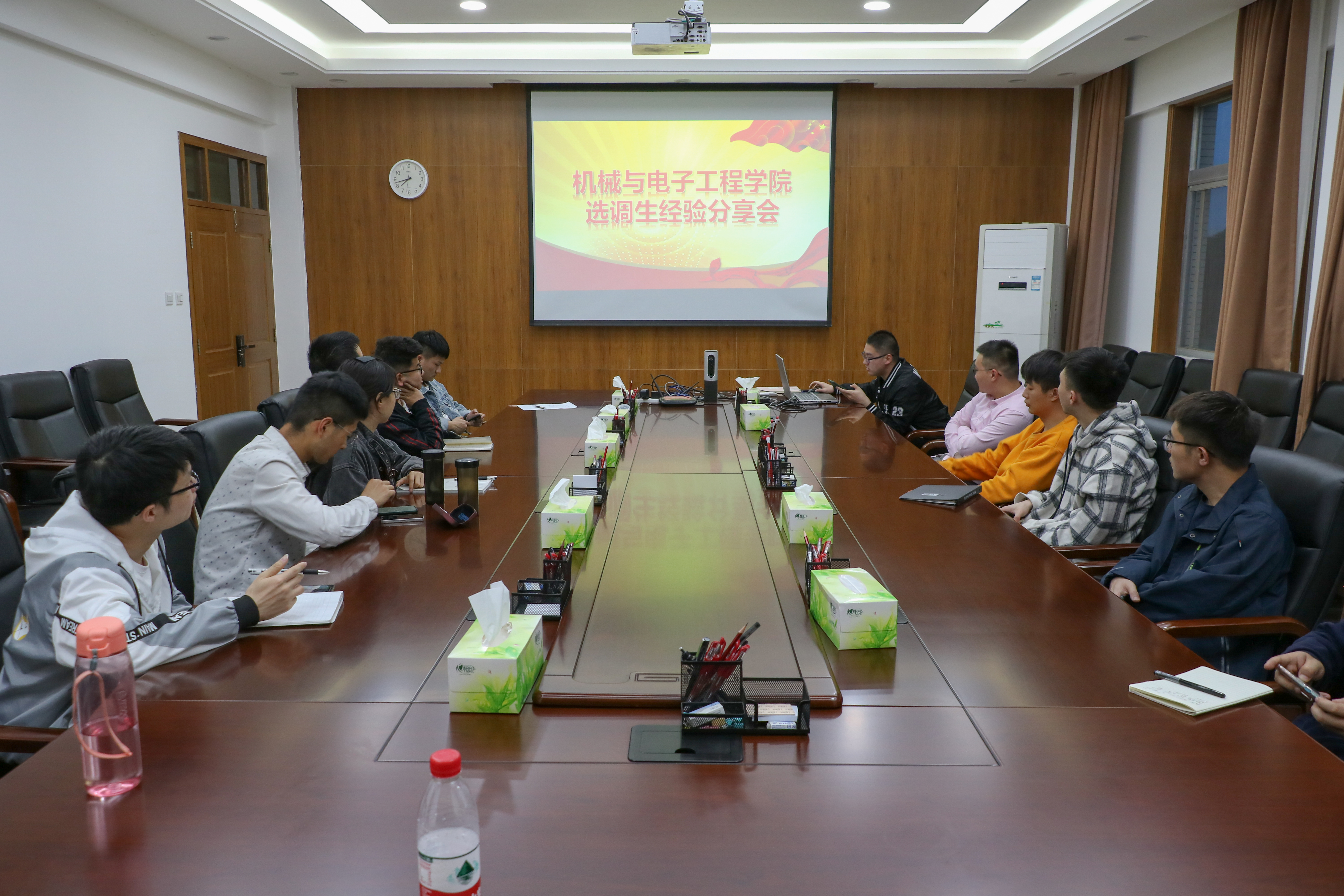 4d8c9bcf34f34fcf844f38075a099fa3.jpg 4d8c9bcf34f34fcf844f38075a099fa3.jpg