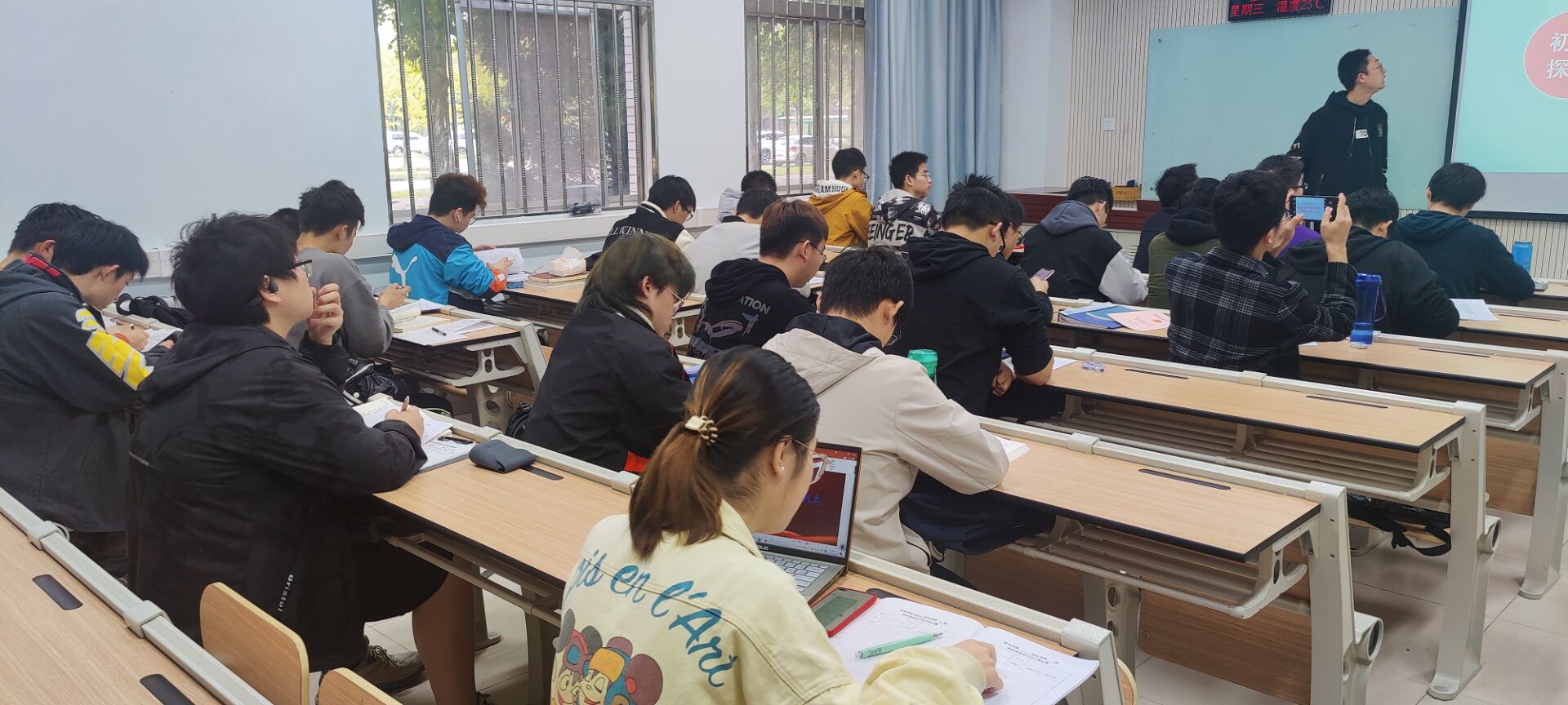 6498e252481f4b03823435c3ff4a7993.jpg 6498e252481f4b03823435c3ff4a7993.jpg