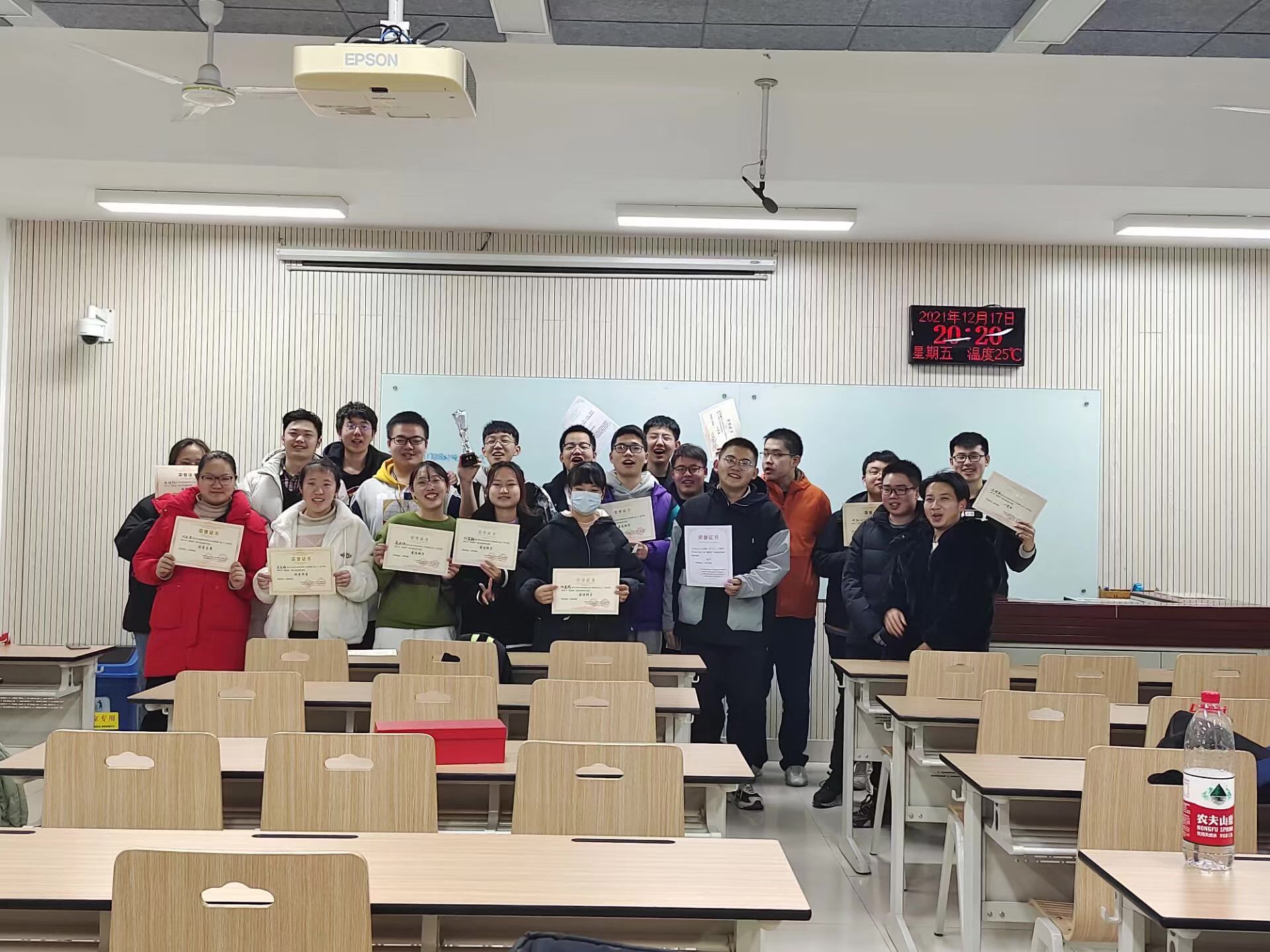 00a2aab33d8c4c7cbbd776fa59f83268.jpg 00a2aab33d8c4c7cbbd776fa59f83268.jpg