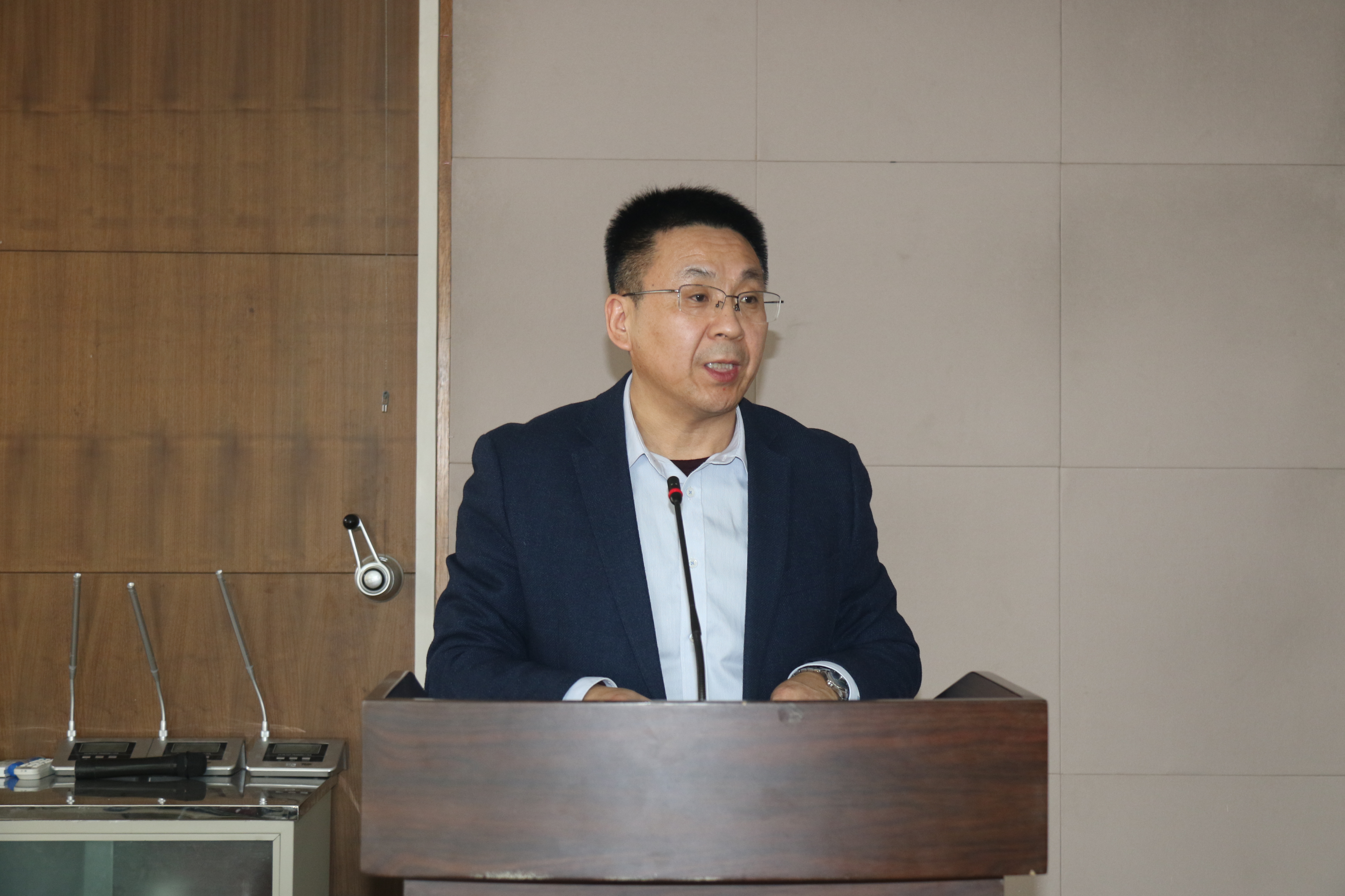 b14e9e93c44e4b9d9ae87c974a014f28.jpg b14e9e93c44e4b9d9ae87c974a014f28.jpg