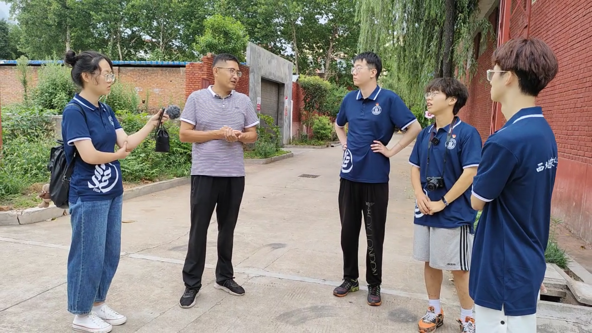 2830c715542f41d3a5e5ec193dcbb31d.png 2830c715542f41d3a5e5ec193dcbb31d.png