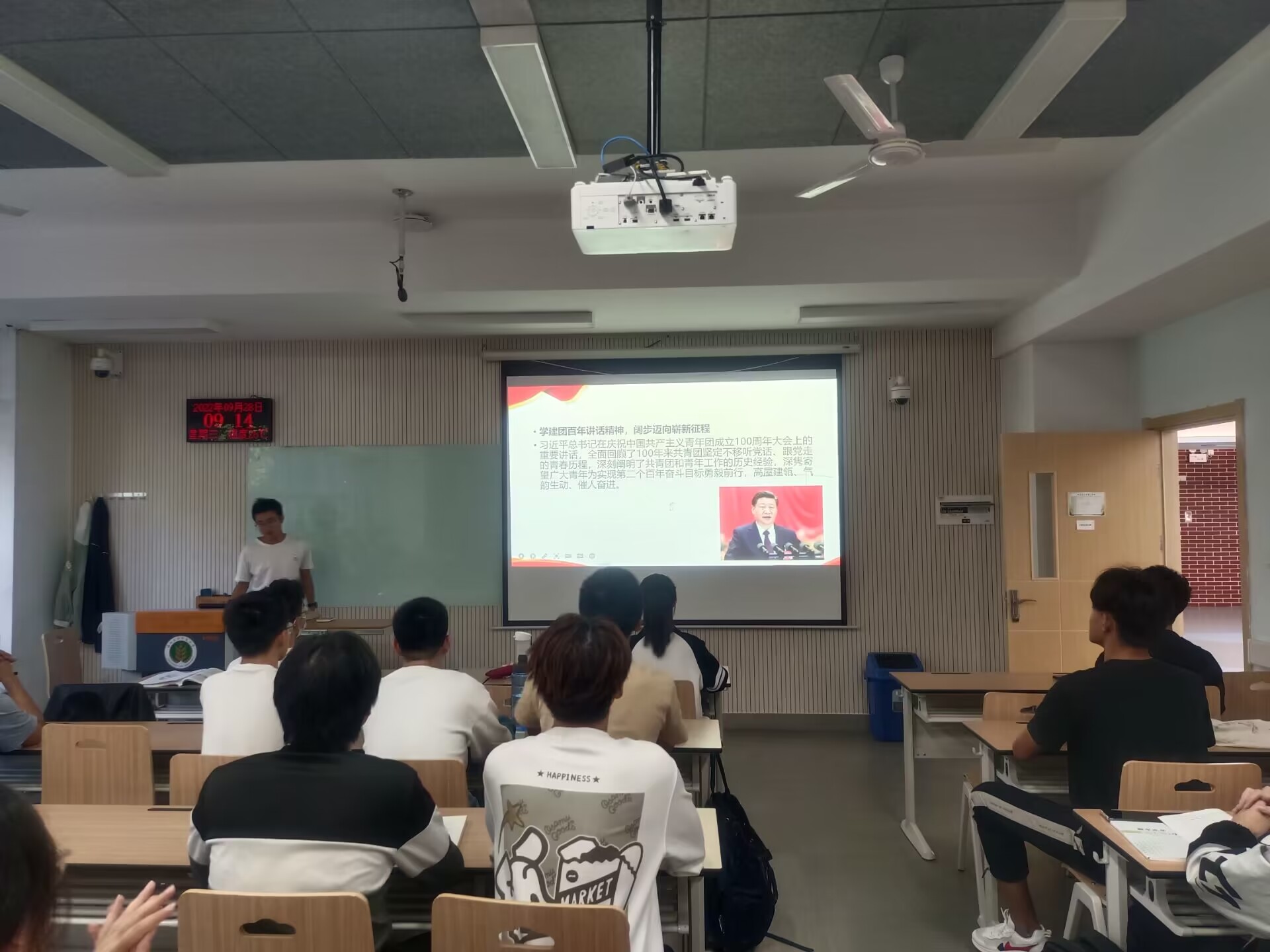 028cf9a9bb804aa6bf399ca198b7f093.jpg 028cf9a9bb804aa6bf399ca198b7f093.jpg